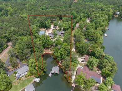 Set along the shores of Lake Harding, this one-of-a-kind 7 - photo 2