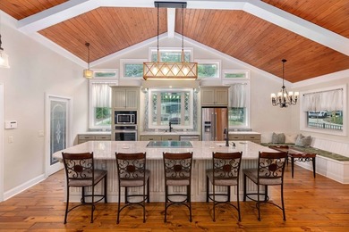 Set along the shores of Lake Harding, this one-of-a-kind 7 - photo 6