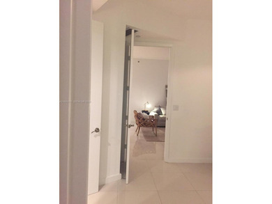 FLAWLESS 2 BDR + CONVERTED ENCLOSED DEN AS 3RD BDR / 3 FULL BTHS