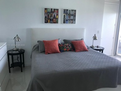 FLAWLESS 2 BDR + CONVERTED ENCLOSED DEN AS 3RD BDR / 3 FULL BTHS