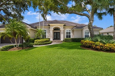 Impeccably maintained, this beautifully renovated home offers - photo 1