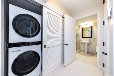 The Watermark stands as one of Waikiki's most sought-after - photo 22