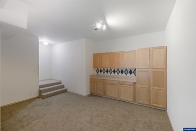 Newer roof, flooring, windows, furnace, heat pump, upper deck