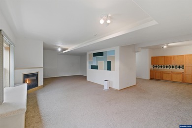 Newer roof, flooring, windows, furnace, heat pump, upper deck