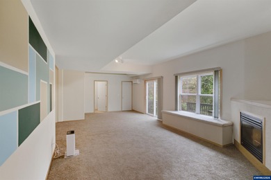 Newer roof, flooring, windows, furnace, heat pump, upper deck