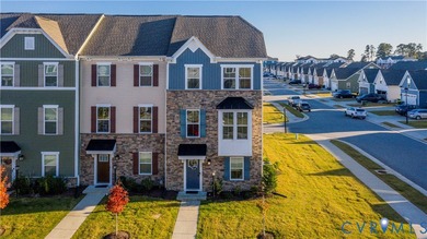 (private lake, pond, coastal) Townhome/Townhouse For Sale in Smithfield Virginia
