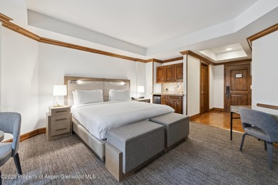 2024 renovations completed (including new decor, furniture - photo 17