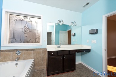 Multi-generational living at its best and handicap accessible