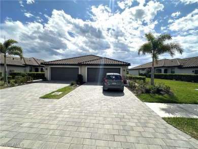 Lake Home For Sale in Fort Myers, Florida