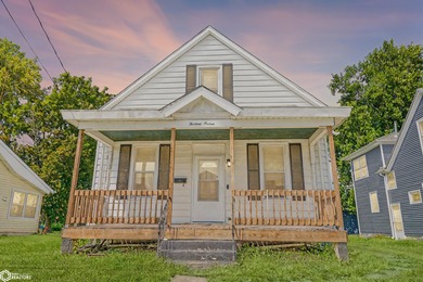 Mississippi River - Des Moines County Home For Sale in Burlington Iowa