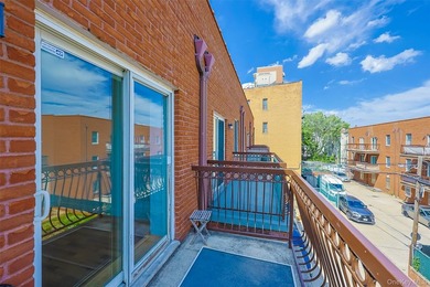 This stunning condo apartment features a formal layout with 3 - photo 22