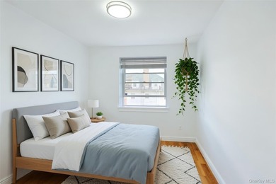 This stunning condo apartment features a formal layout with 3 - photo 25