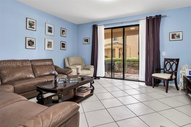 Seller motivated. Beautiful 3-bedroom, 2.5-bathroom two-story - photo 8