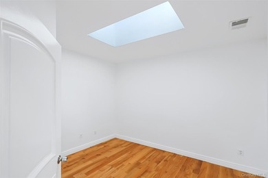 This stunning condo apartment features a formal layout with 3 - photo 28