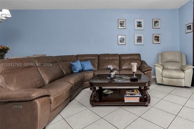 Seller motivated. Beautiful 3-bedroom, 2.5-bathroom two-story - photo 9