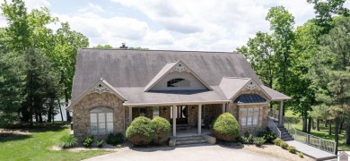 Kentucky Lake Home For Sale in Gilbertsville Kentucky