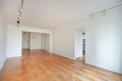 Grassy Sprain Lake  Home For Sale in Yonkers New York