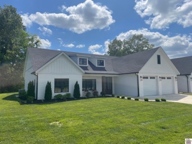 Lake Townhome/Townhouse For Sale in Paducah, Kentucky