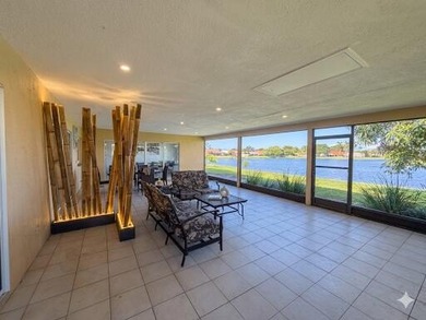 BEAUTIFUL SPLIT 3/2.5 HOME situated on an expansive 1/4-acre - photo 8
