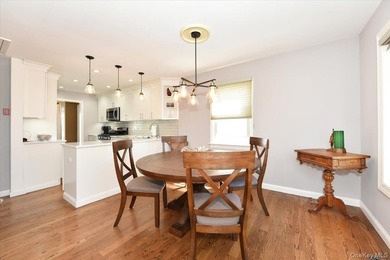 Welcome To 11 Glenda Drive In West Babylon! This Charming - photo 12