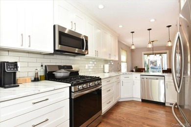 Welcome To 11 Glenda Drive In West Babylon! This Charming - photo 17