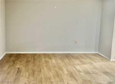 The Meridian, located on the south shore of Lake Erie, offers - photo 18