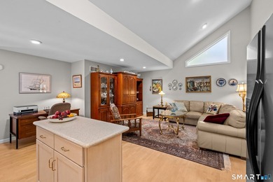 Come Invest in the newly listed spacious 5-bedroom, 3.5-bath - photo 19