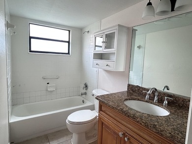 (private lake, pond, coastal) Condo Active Under Contract in West Palm Beach Florida