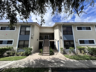 Lake Condo For Sale in West Palm Beach, Florida