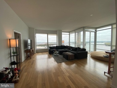 Rarely offered prime North East corner of Regatta Tower at Water - photo 4