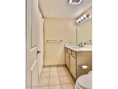The Meridian, located on the south shore of Lake Erie, offers - photo 31