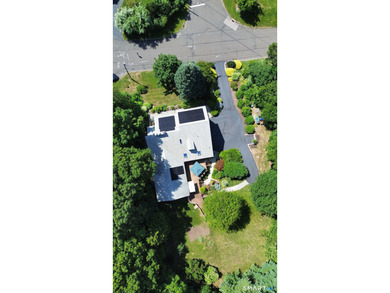 Come Invest in the newly listed spacious 5-bedroom, 3.5-bath - photo 40