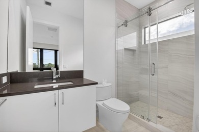A rare opportunity to own a brand-new luxury 5 bedroom 5 1/2 - photo 46