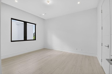 A rare opportunity to own a brand-new luxury 5 bedroom 5 1/2 - photo 57