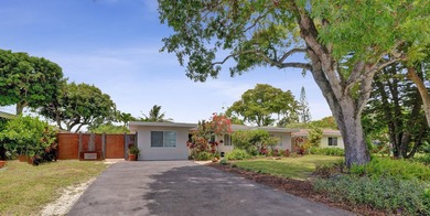 Sought after Lloyd Estates pool & waterfront home across from - photo 4