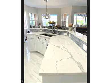 Welcome to one of the most impressive lakefront properties in - photo 4