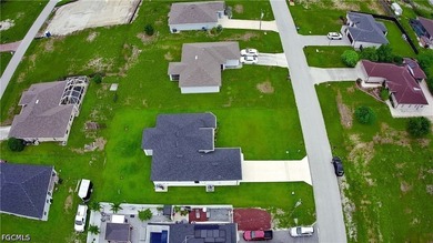 New Construction in Cape Coral! Beautiful single-family home - photo 31
