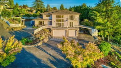 (private lake, pond, creek) Home For Sale in Ridgefield Washington