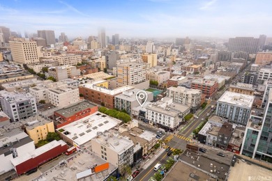 Introducing a fantastic mixed-use property in the heart of San - photo 46