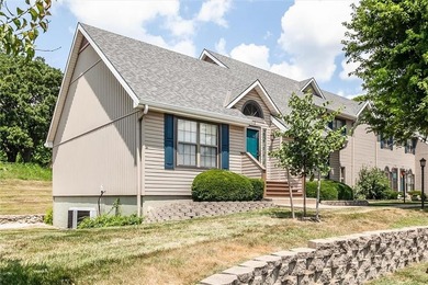 Smithville Lake Townhome/Townhouse For Sale in Smithville Missouri