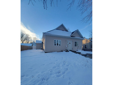 Storm Lake Home For Sale in Storm Lake Iowa