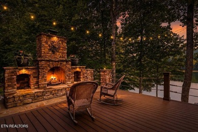 Welcome to exceptional lakefront living on Norris Lake. This - photo 3