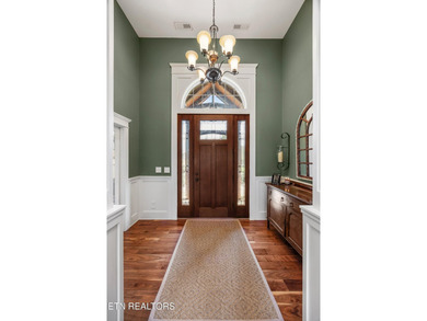 Welcome to exceptional lakefront living on Norris Lake. This - photo 10