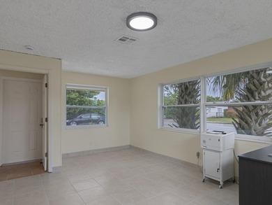 Beautifully renovated 3BR/2BA home on a landscaped corner lot - photo 21