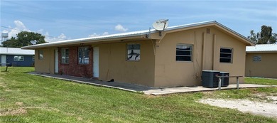 Caloosahatchee River Home For Sale in Moore Haven Florida