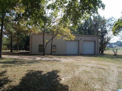 BEAUTIFUL SETTING ON 38+ ACRES OF LAND WITH 7 ACRE PRIVATE - photo 3