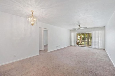 Charming 2BR/2BA home in a desirable 55+ Tequesta community just - photo 6