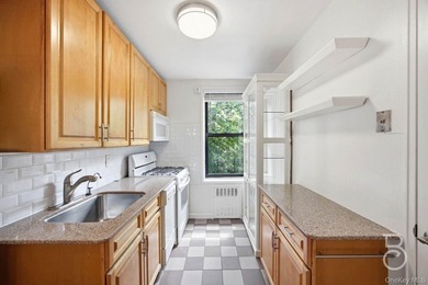 Unicorn Astoria Co-op with Unlimited Immediate Subletting. A - photo 4