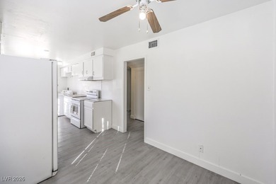 **1963 CHARMER ** with ALL the RETRO vibes!!! ~ This ADORABLE