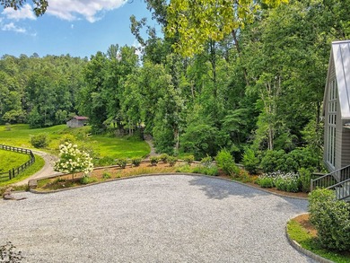 Moss Hill Ranch is a magnificent 50+ acre equestrian farm - photo 17